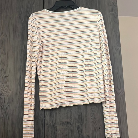 Creamy off-white and terra cotta long-sleeved ribbed knit top - Picture 3 of 4